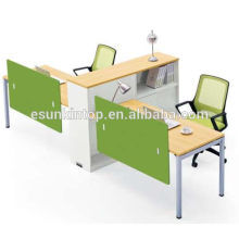 Oficina de trabajo en forma de T para dos personas de madera de melocotón y tapicería blanca cálida, Pro fábrica de muebles de oficina (JO-4048-2)